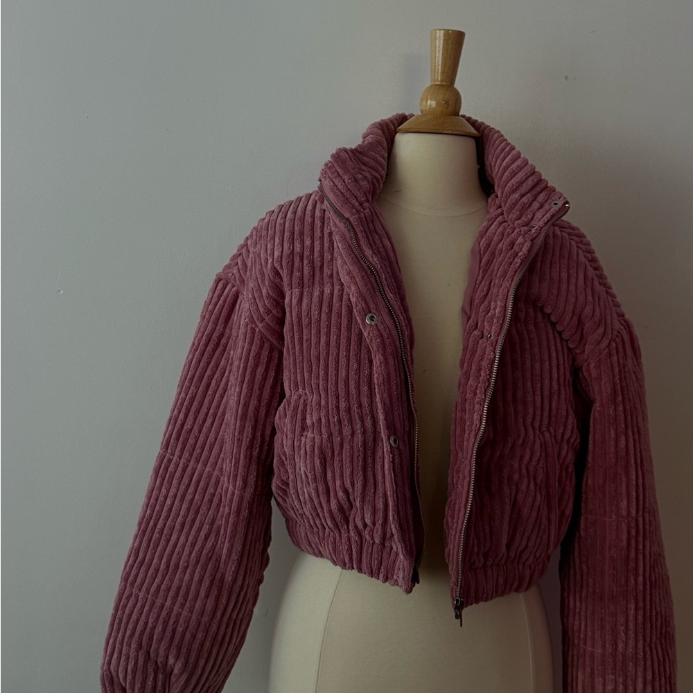 Pink Ribbed Cropped Puffer